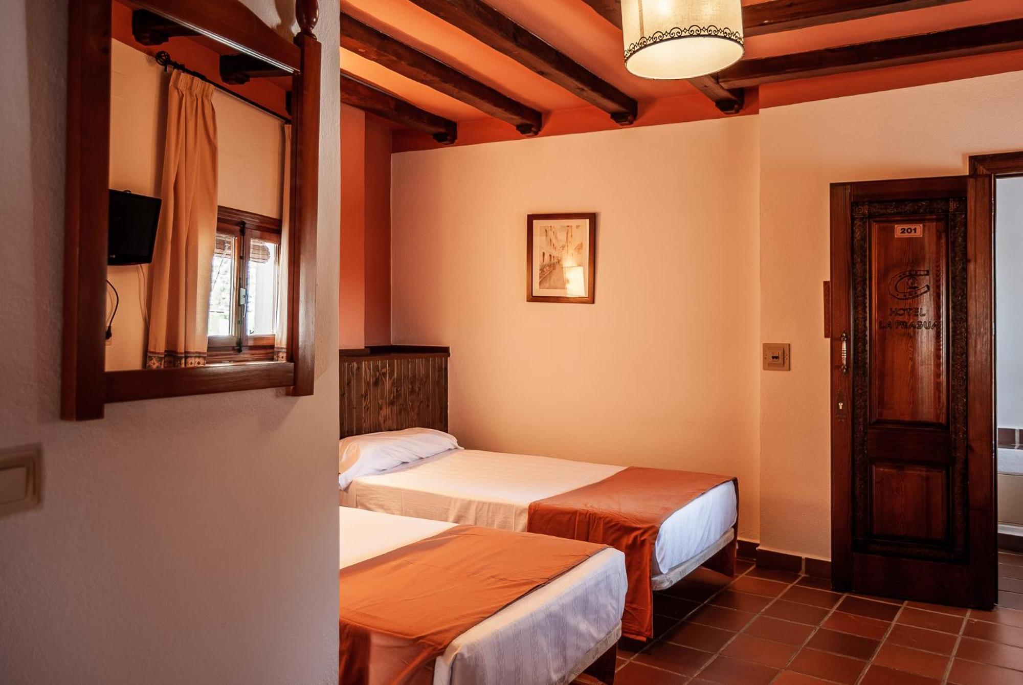 Hotel La Fragua I Trevelez Ruang foto